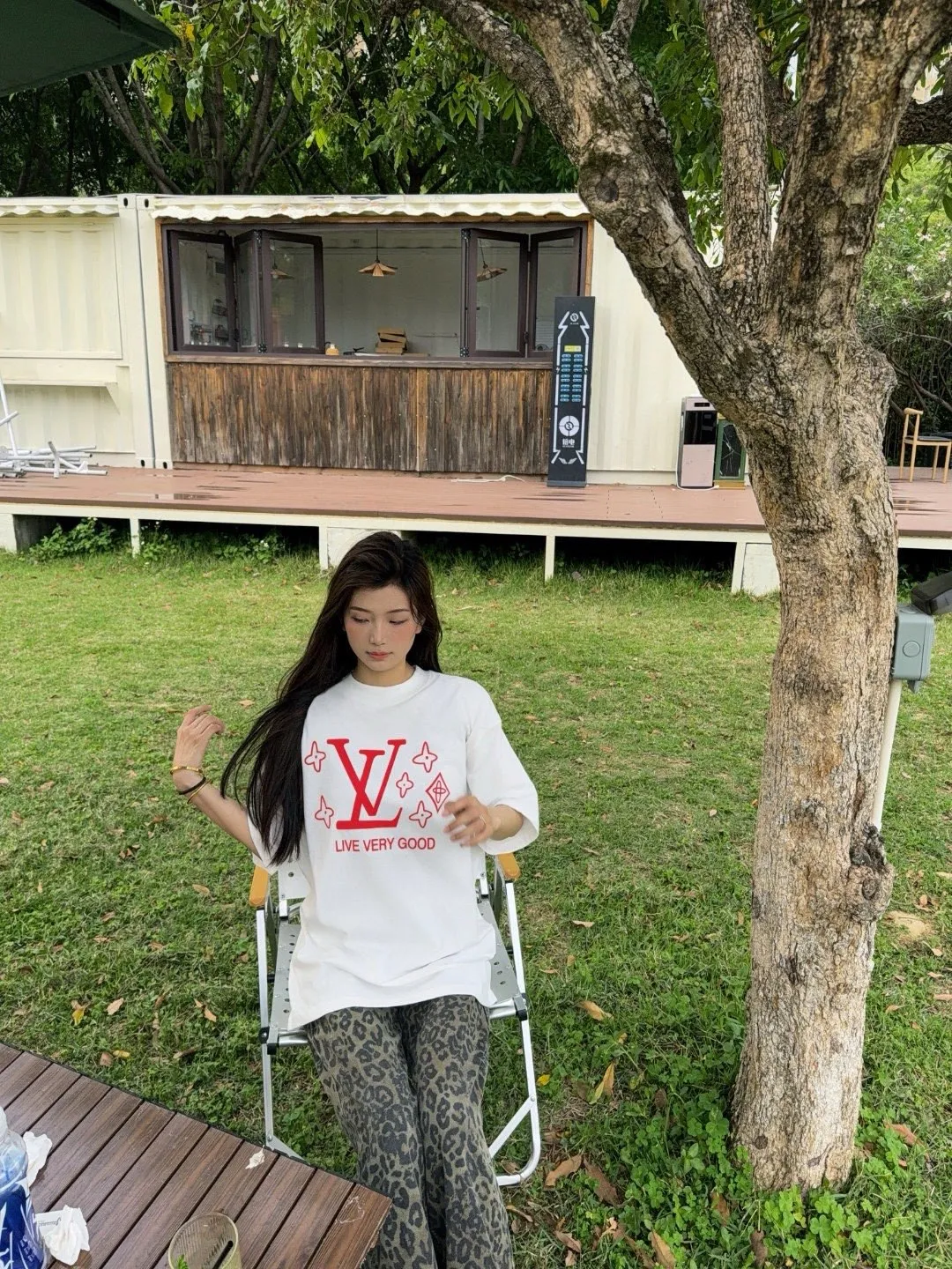 Louis Vuitton/Louis Vuitton 25ss presbyopic letter logo foam printed short sleeves
